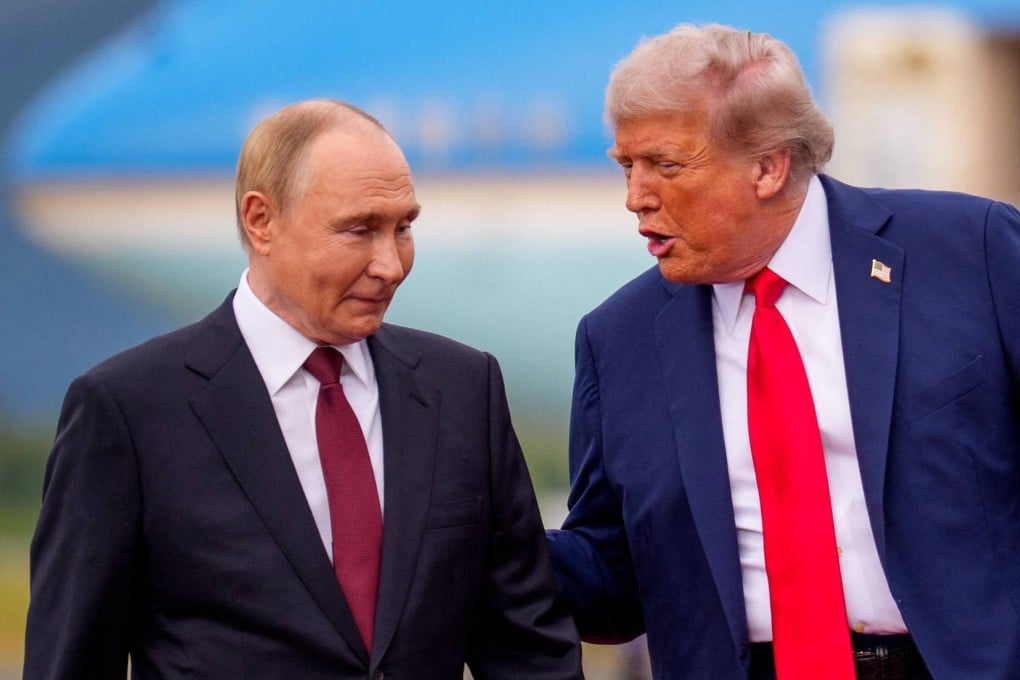 US President Donald Trump (right) greets Russian President Vladimir Putin at a military base in Alaska in August 2025. Photo: Getty Images via AFP