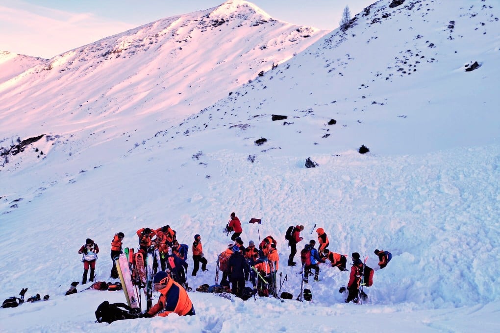 Rescuers search for people after an avalanche in the Salzburg Pongau region of western Austria on Saturday. Photo: Bergrettung Pongau via AP