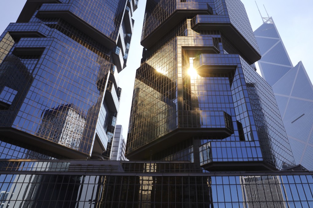 The sun is reflected on the Lippo Centre in Admiralty. Photo: Dickson Lee