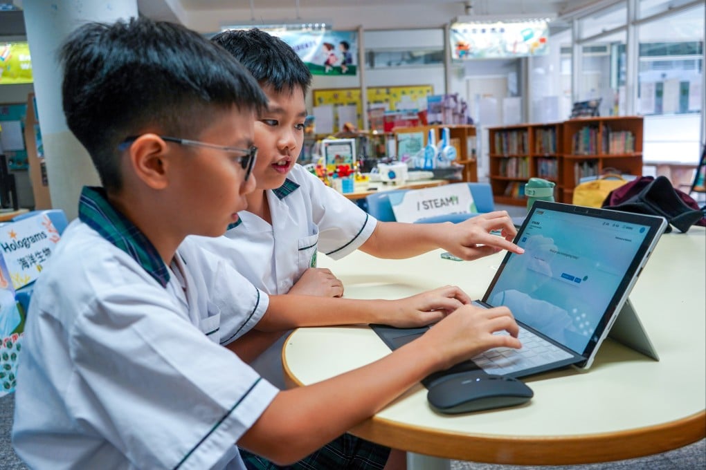 Students  use an AI platform powered by Microsoft for their study. Photo: Kelly Le