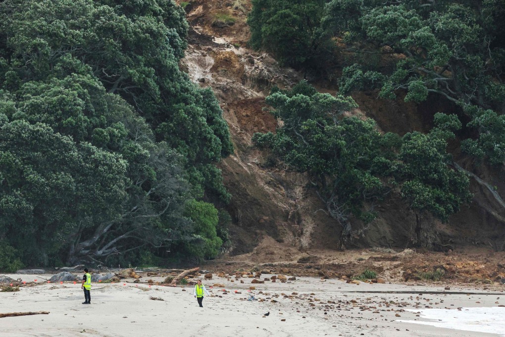 A landslide smashed into a campsite at Mount Maunganui in New Zealand on Thursday, leaving multiple people missing. Photo: AFP