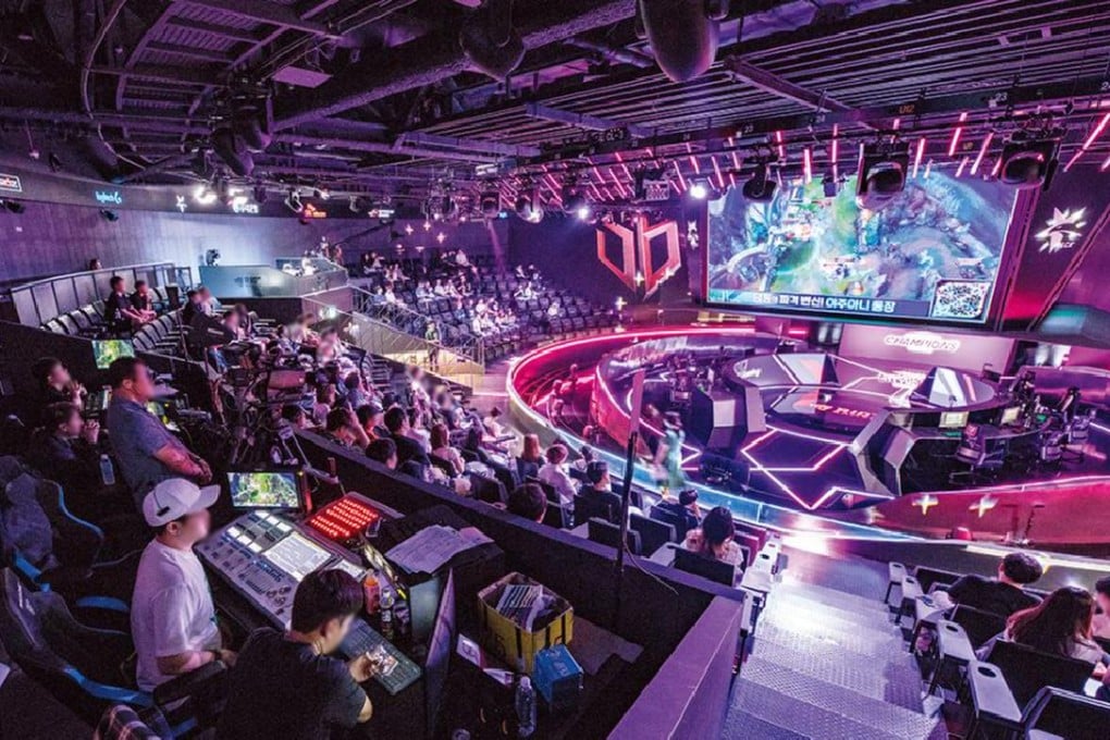 People get ready to watch a League of Legends match at LCK Arena at LoL Park in Seoul, South Korea. Photo: visitkorea.or.kr