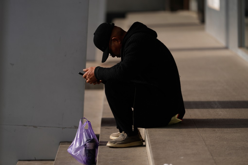 The surge in downloads of the check-in app Are You Dead?, also known as Demumu in English, has exposed rising anxieties about social isolation and personal safety in China, analysts said. Photo: AP
