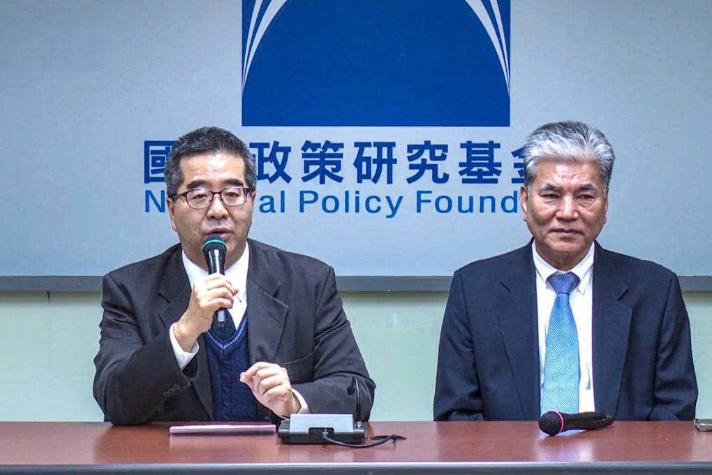 KMT vice-chairman Hsiao Hsu-tsen (left), seen here with think tank leader Lee Hong-yuan, will lead a delegation of more than 40 people to attend a party-to-party forum in Beijing next week. Photo: Handout