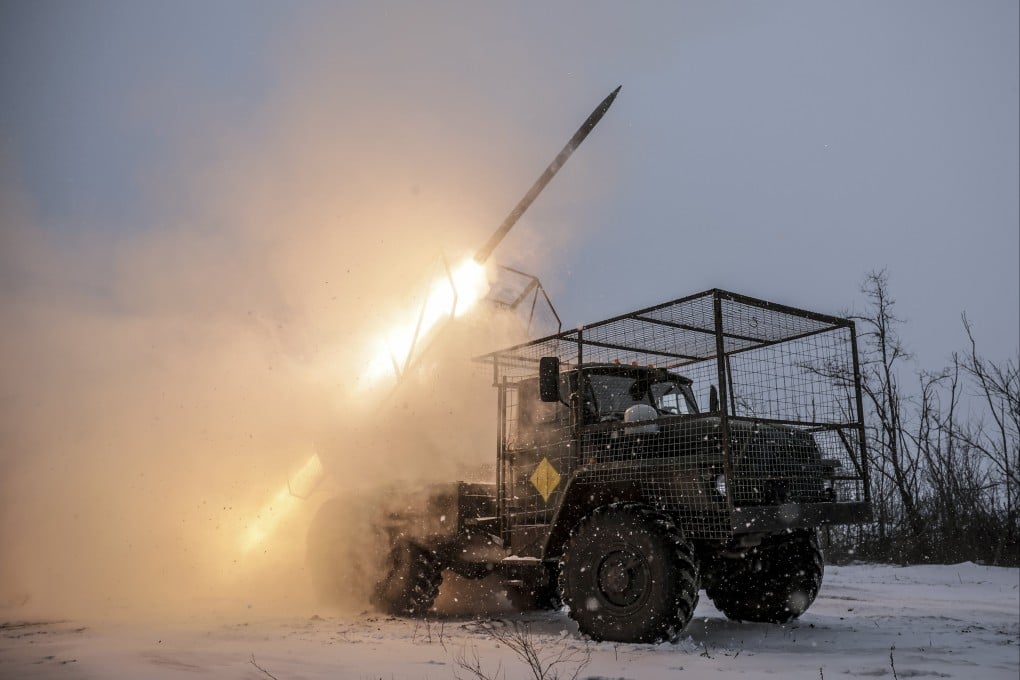 Ukrainian soldiers fire the BM-21 Grad MLRS at an undisclosed location in Donetsk region, eastern Ukraine, on January 24, amid the Russian invasion. Photo: EPA/24th Mechanised Brigade Press Service