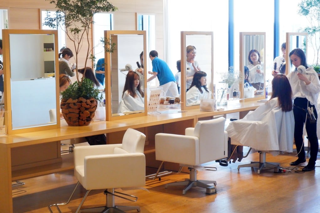 Spanish police arrest a salon owner for allegedly funding Hamas with cryptocurrency, seizing assets and freezing accounts. Photo: Shutterstock