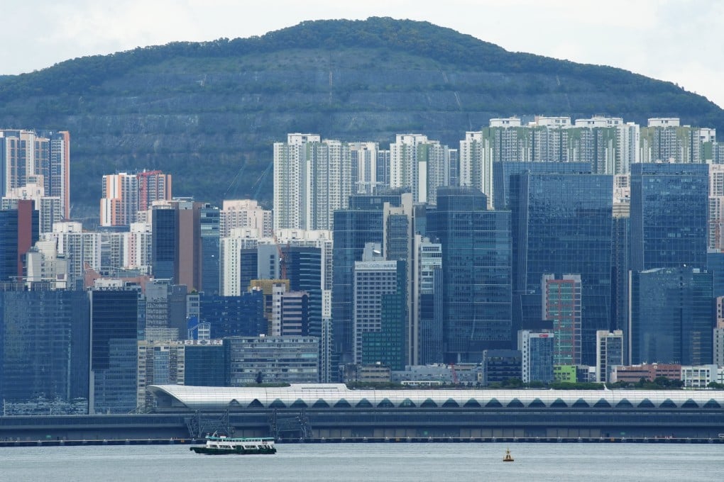 A view of Kai Tak Cruise Terminal and residential buildings in Kwun Tong area, pictured from Wan Chai. Photo: Sun Yeung