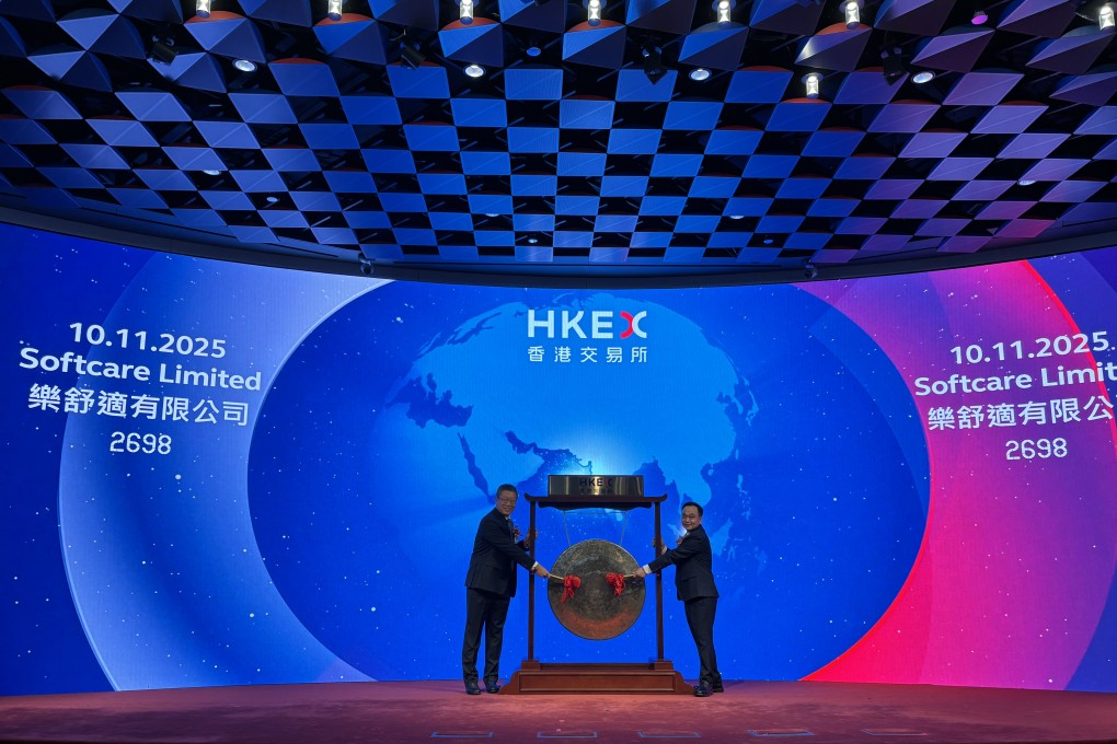 Softcare chairman Shen Yanchang (left) and CEO Luo Jichao take part in a listing ceremony at the Hong Kong stock exchange on November 10, 2025. Photo: Yulu Ao