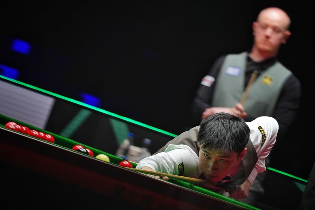 Zhao Xintong almost threw away his solid 4-1 lead against Englishman Chris Wakelin. Photo: Elson Li