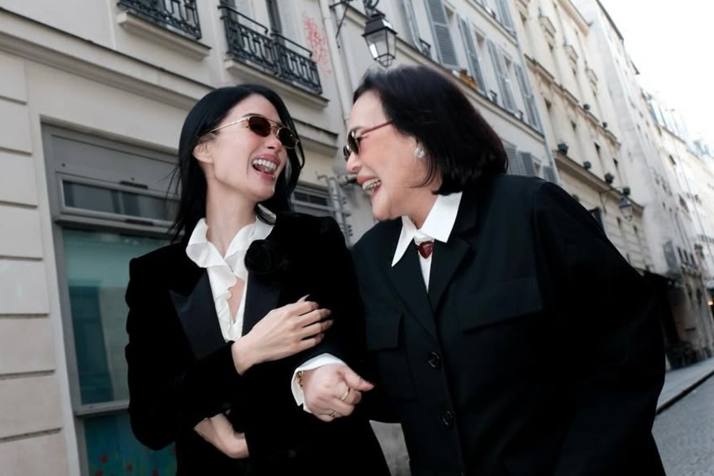 Heart Evangelista attends last month’s Paris Fashion Week with her mother. Photo: Instagram/iamhearte