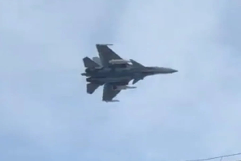 A PLA Navy J-15T appears to be equipped with two YJ-15s in a highly operational configuration. Photo: Guancha.cn