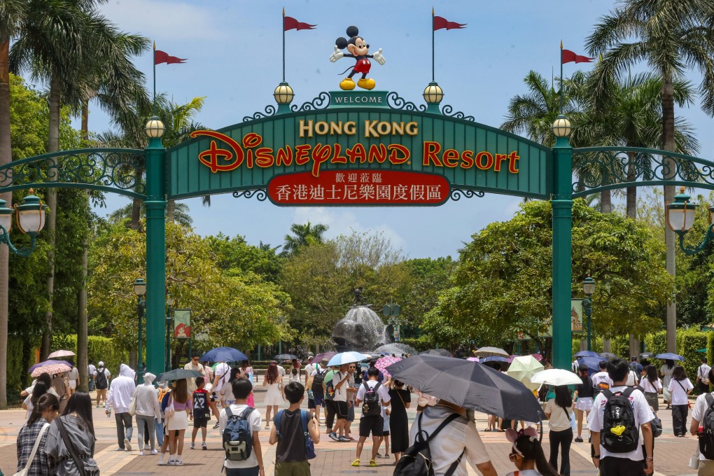 The Li Ka Shing Foundation and the Hong Kong Disneyland Resort are providing 5,000 domestic helpers with a free visit to the theme park. Photo: Jonathan Wong