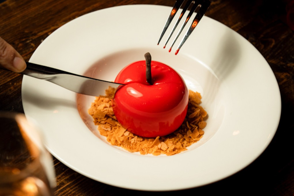 Hong Kong restaurant La Taverna is ready to tempt you this Valentine’s weekend with La Mela del Peccato (Apple of Sin) dessert. Photo: Handout