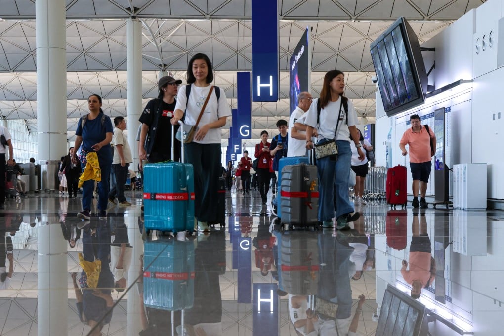 Travellers at Hong Kong International Airport. Photo: Jelly Tse
