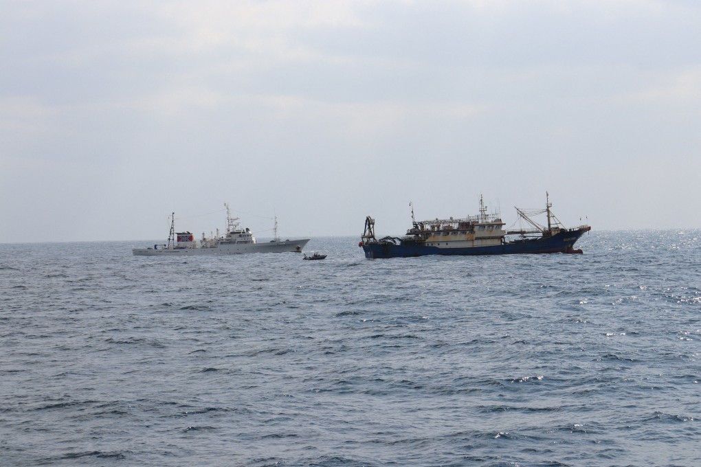 A Japanese fisheries agency patrol vessel follows the Chinese fishing vessel Qiong Dong Yu in waters off Japan’s southwest Nagasaki prefecture on Thursday. Photo: Handout
