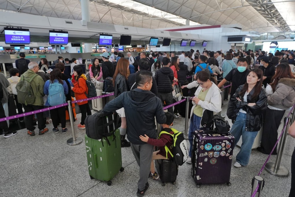 Hong Kong residents made 1.39 million outbound trips from February 13 to 15, according to the Immigration Department. Photo: Elson Li