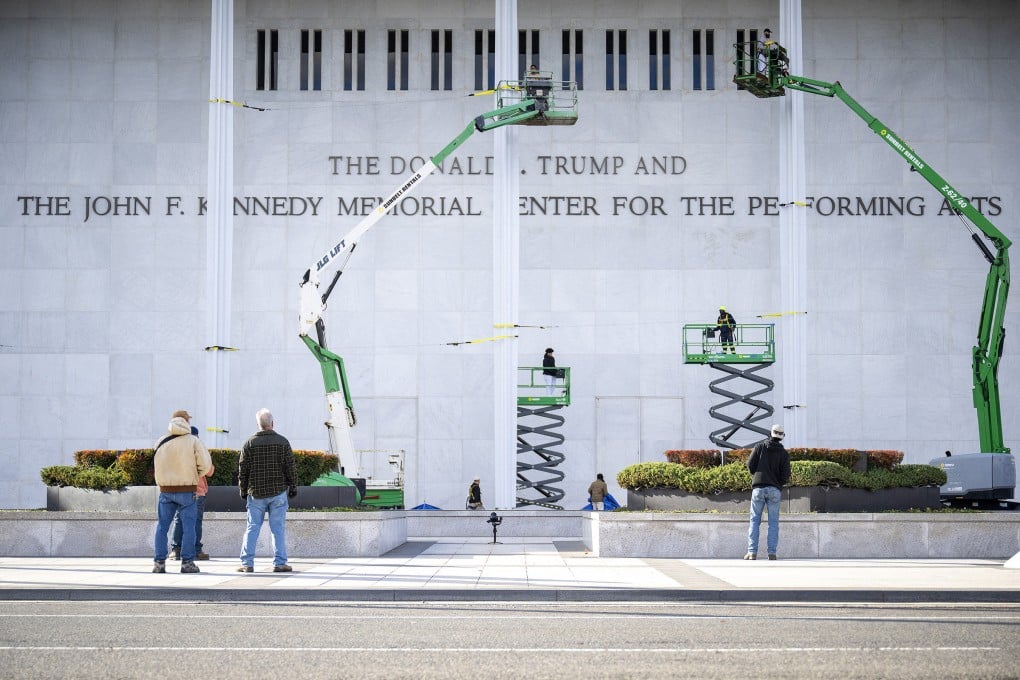 Workers check The John F. Kennedy Memorial Centre for the Performing Arts in Washington after the signage was updated to include US President Donald Trump’s name, on December 19, 2025. Photo: AFP
