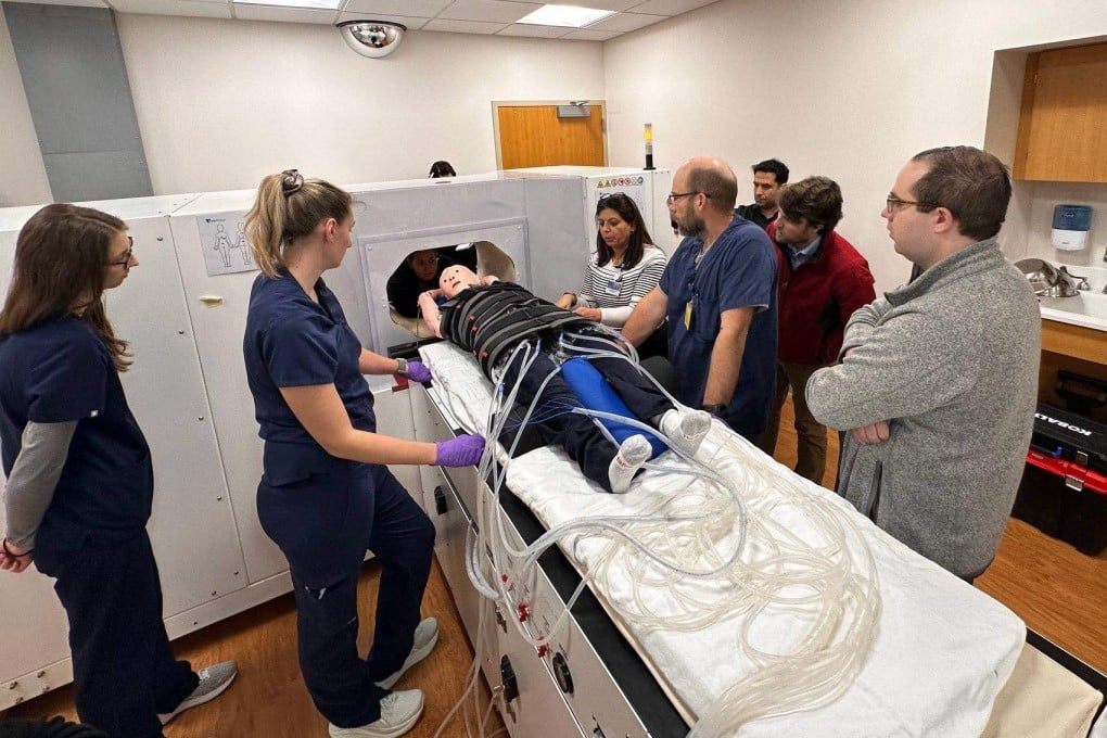 Mayo Clinic radiation oncology department staff test the magnetic nanoparticle hyperthermia system.
Photo: newsnetwork.mayoclinic.org