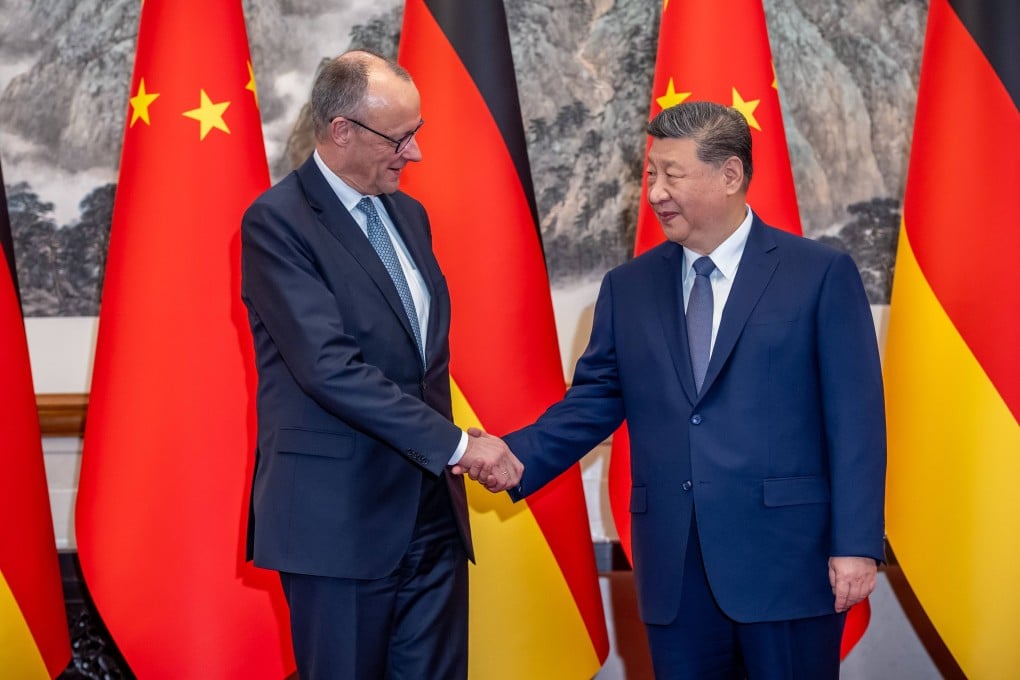 Chinese President Xi Jinping (right) welcomes German Chancellor Friedrich Merz in Beijing on Wednesday. Photo: dpa