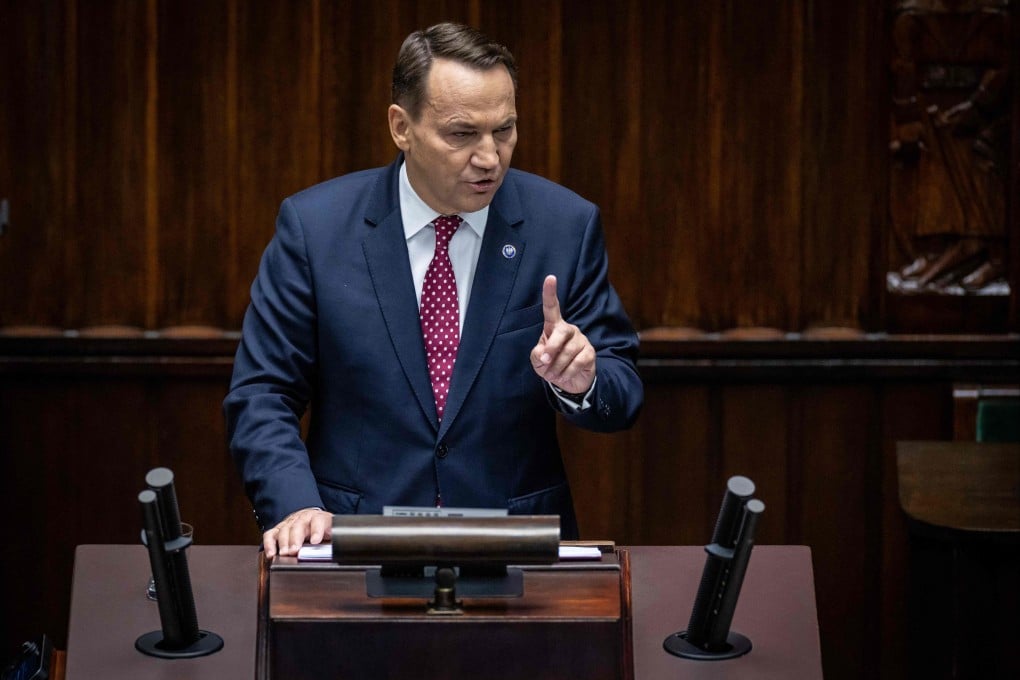 Polish Foreign Minister Radoslaw Sikorski delivers a speech to parliament in Warsaw on Thursday. Photo: AFP