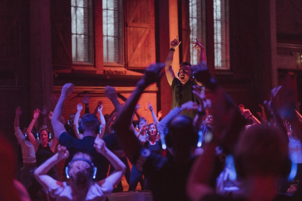 Luuk Melisse, a former dancer and founder of mindful movement community Sanctum, leads the Sanctum Frequency festival in Amsterdam in 2024. A new chapter is opening for the wellness industry, one that owes a lot to the euphoric rave culture of the 80s and 90s.
Photo: Sanctum