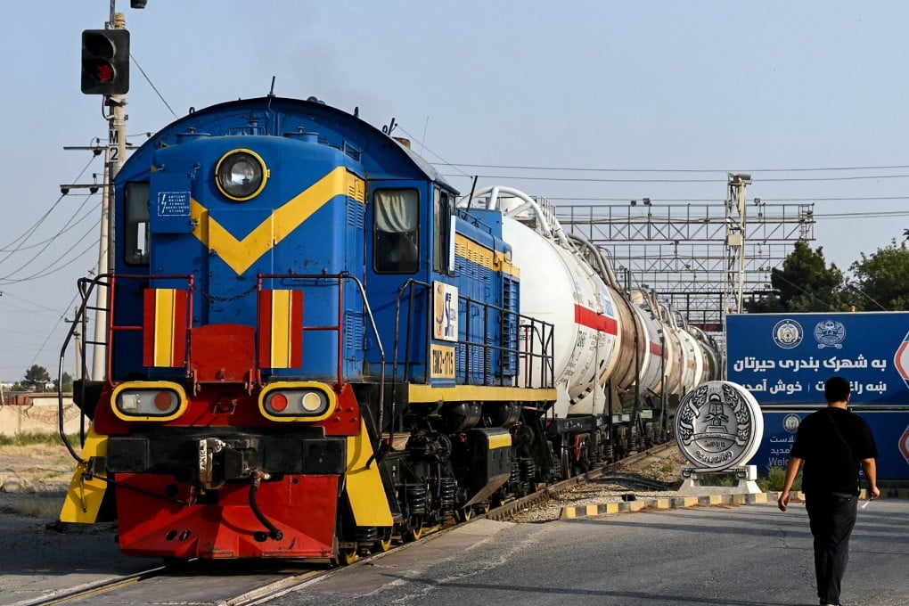 A cargo train carrying fuel departs from Afghanistan, at the Afghanistan-Uzbekistan Friendship Bridge in the border town of Hairatan, Balkh province on June 23, 2025. Photo: AFP