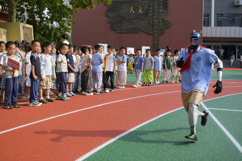 Pentingnya Investasi Pendidikan untuk Hadapi Dampak AI di Pasar Kerja China