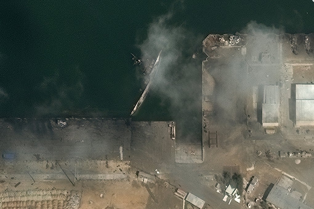 A capsized ship at the Konarak Naval Base in Iran. Photo: Vantor via Reuters