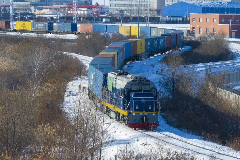 A China-Europe goods train departs from Tongjiang, Heilongjiang province, on December 9, 2025. Photo: Xinhua