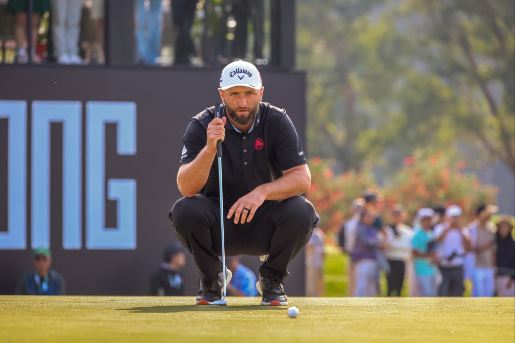 Jon Rahm lines up his par putt on 18 during the final round of LIV Golf Hong Kong. Photo: Dickson Lee