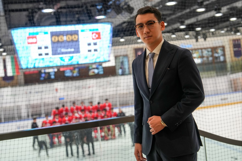 Aivaz Omorkanov paid a visit to the under-18s tournament being held at Discovery Bay Ice Rink. Photo: Sun Yeung