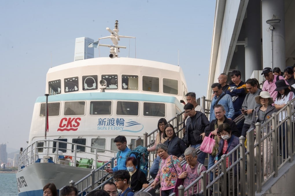 Passengers disembark from a ferry arriving at Central. Photo: Sun Yeung