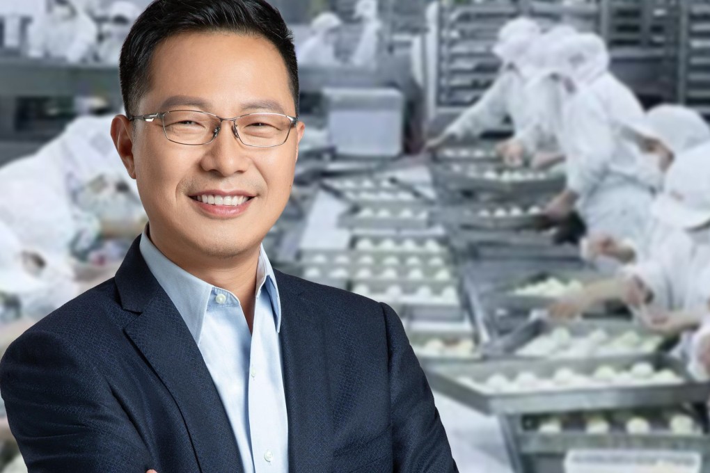 Liu Huiping, China’s “King of Steamed Buns,” dropped out of secondary school and now earns US$26 million annually from his steamed bun empire, which has over 5,000 stores across the country. Photo: SCMP composite/sina/nbd.com.cn
