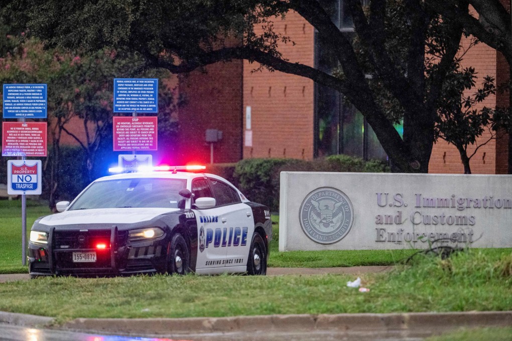 Police at an Immigration and Customs Enforcement (ICE) field office in Dallas, Texas. On Sunday,  an Afghan immigrant died in ICE custody less than 24 hours after ‌being detained in Dallas. Photo: Reuters
