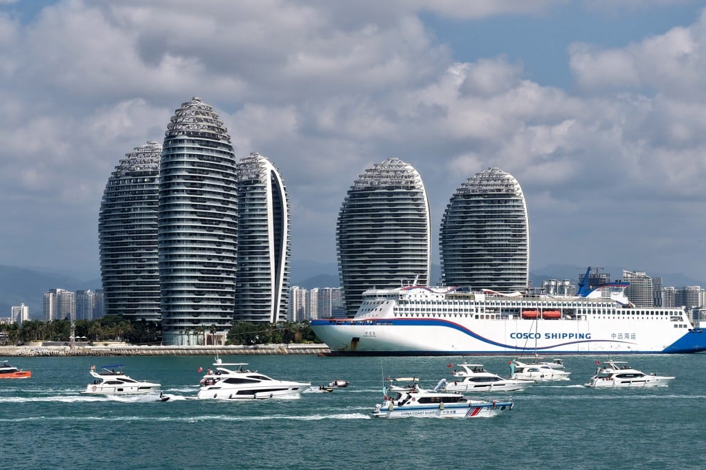 A drone photo taken on February 21 shows tourists taking yachts in Sanya, south China’s Hainan province. Photo: Xinhua