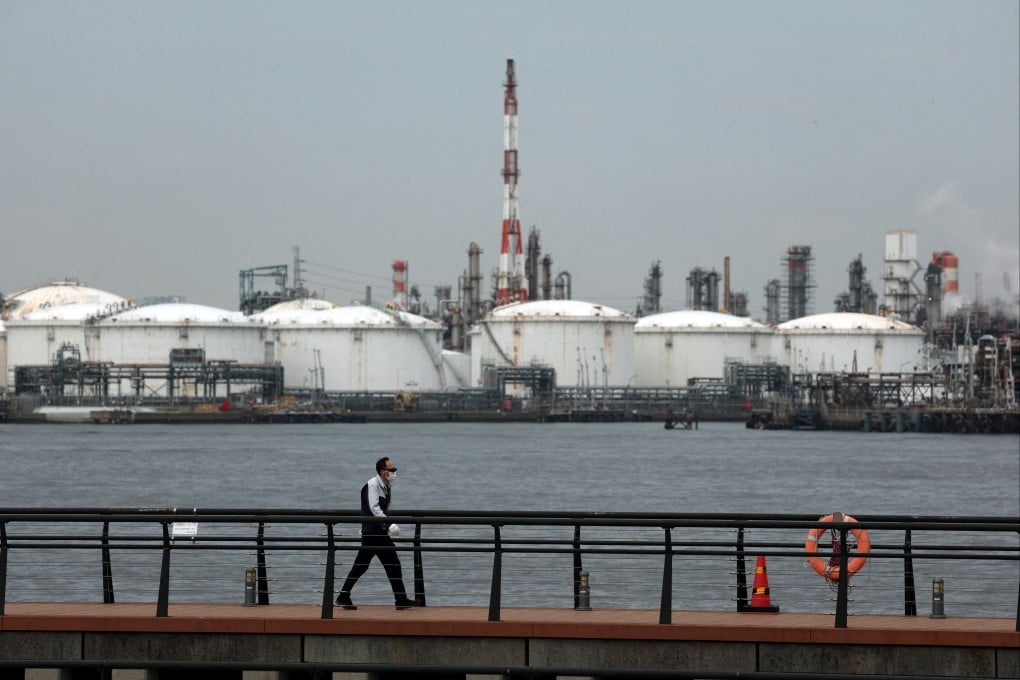 An oil refinery in the Keihin Industrial Zone in Kawasaki, south of Tokyo. Photo: Reuters
