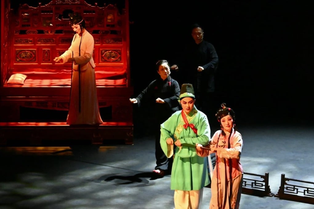 A scene from “Red Wedding Bed”, Fujian Province Liyuan Opera Inheritance Centre’s retelling of the Southern Song dynasty Chinese tale “Chen San and Wu Niang”, but with a different ending. Photo: courtesy of Hong Kong Arts Festival