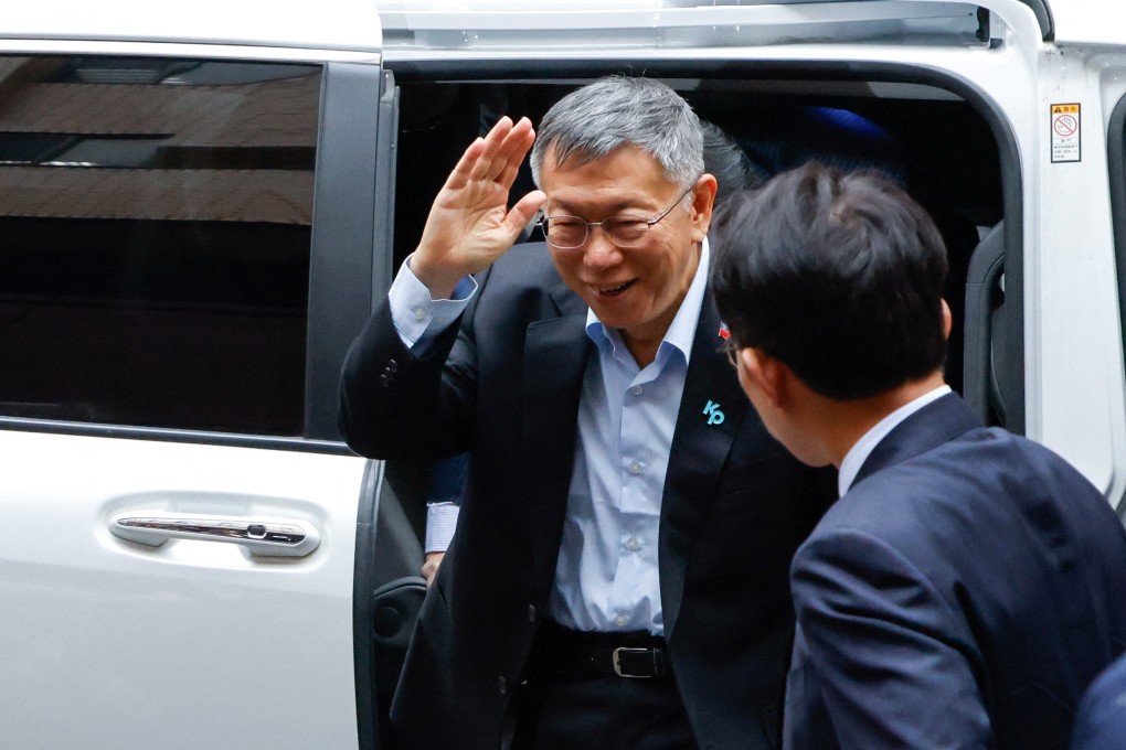 Former Taipei mayor Ko Wen-je arrives at court ahead of the verdict on the corruption trial in Taipei, Taiwan, on Thursday. Photo: Reuters