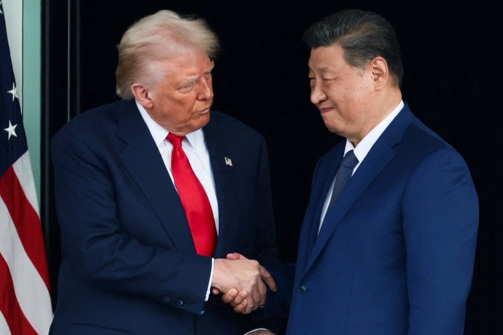 U.S. President Donald Trump and Chinese President Xi Jinping talk as they leave a bilateral meeting at Gimhae International Airport, on the sidelines of the APEC summit in Busan, South Korea, on October 30. Photo: Reuters/File Photo