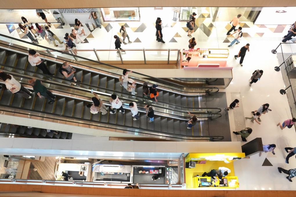 Consumers at a shopping centre in Tsim Sha Tsui. Photo: Jelly Tse