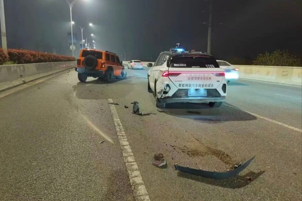 Many autonomous driving vehicles belonging to Chinese tech giant Baidu broke down in Wuhan on Tuesday evening. Photo: Weibo
