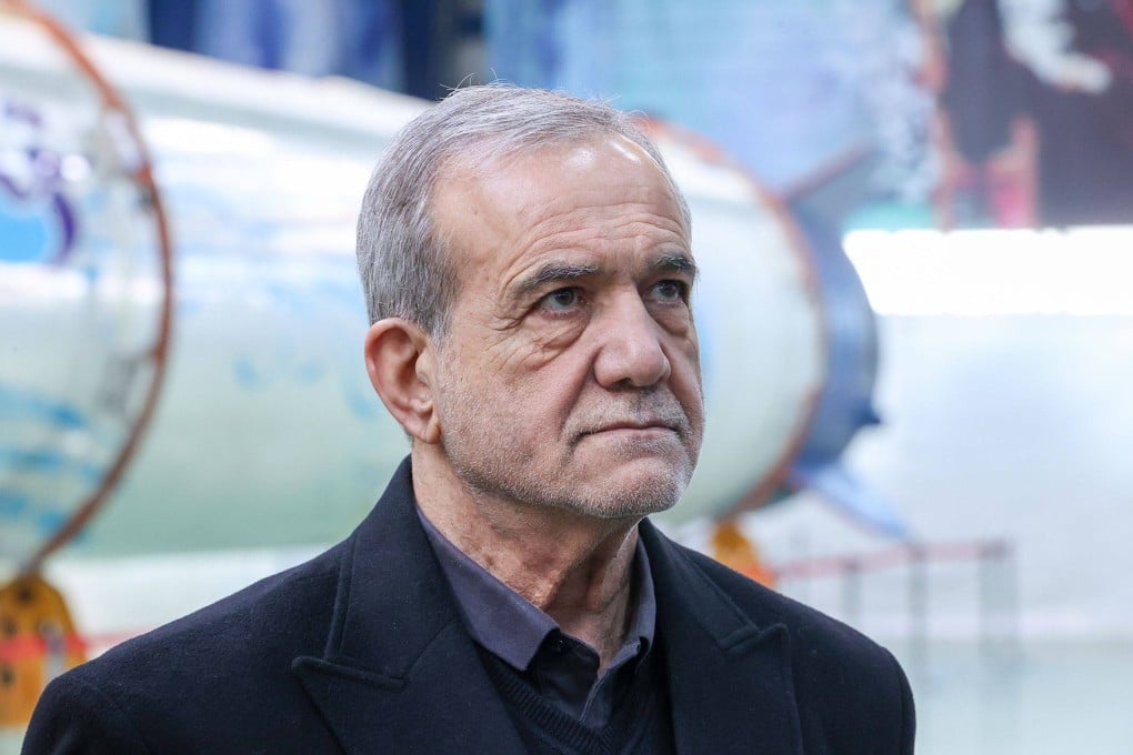 Iranian President Masoud Pezeshkian visits an exhibition in Tehran in February 2025. Photo: Iranian Presidency via dpa