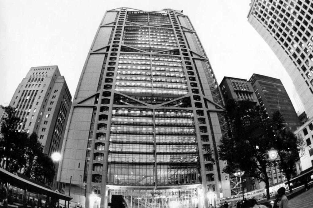 The new HSBC building on the evening of its official opening on April 7, 1986. Photo: SCMP