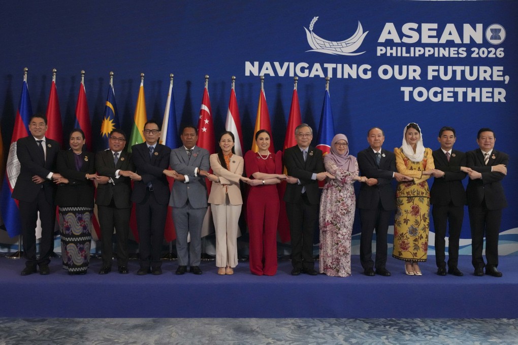 Southeast Asian ministers pose for a group photo during the Asean Economic Ministers’ Retreat in Manila, the Philippines, on March 13. Photo: EPA
