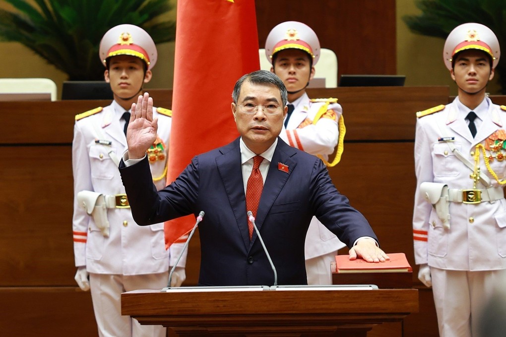 Le Minh Hung (centre) attends a swearing-in ceremony in Hanoi on Tuesday after being elected as Vietnam’s new prime minister. Photo: Vietnam News Agency/Xinhua