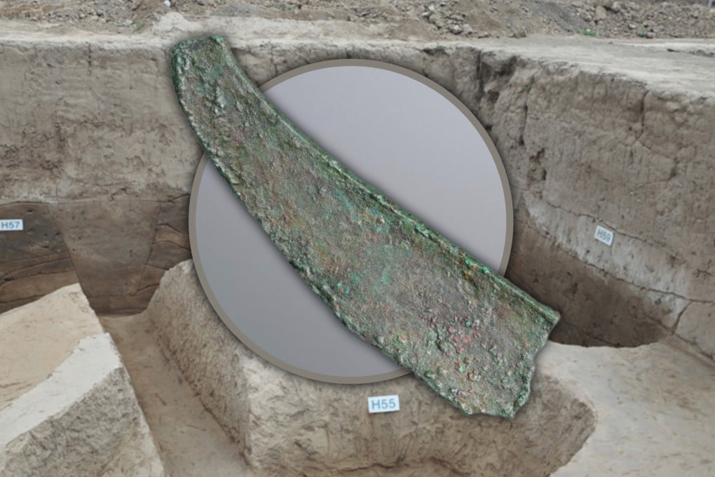 Archaeologists uncovered a grave near Xian containing broken weapons, reflecting a peace ritual from the Western Zhou dynasty, emphasising the philosophy that “stopping war is true valour.” Photo: SCMP composite/Xinhua/people.com.cn