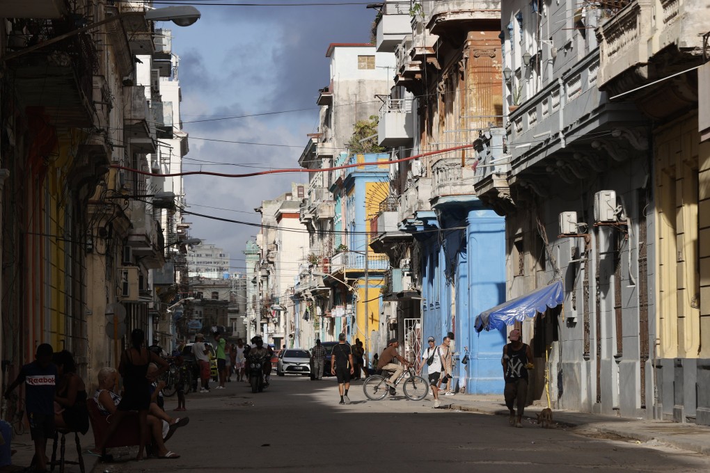 Cuba faces a deepening crisis marked by widespread power outages, acute fuel shortages and growing economic strain, as external pressure and limited supplies weigh on daily life. Photo: EPA