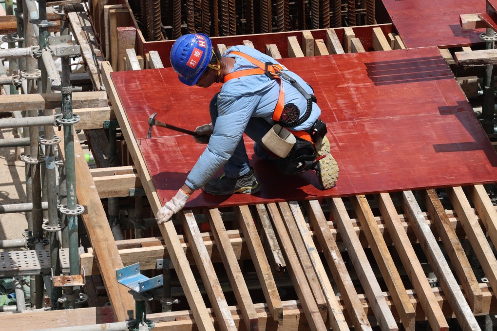 Hong Kong has expanded heat stress monitoring to include data from eight additional sites in an attempt to better protect outdoor workers. Photo: Jelly Tse
