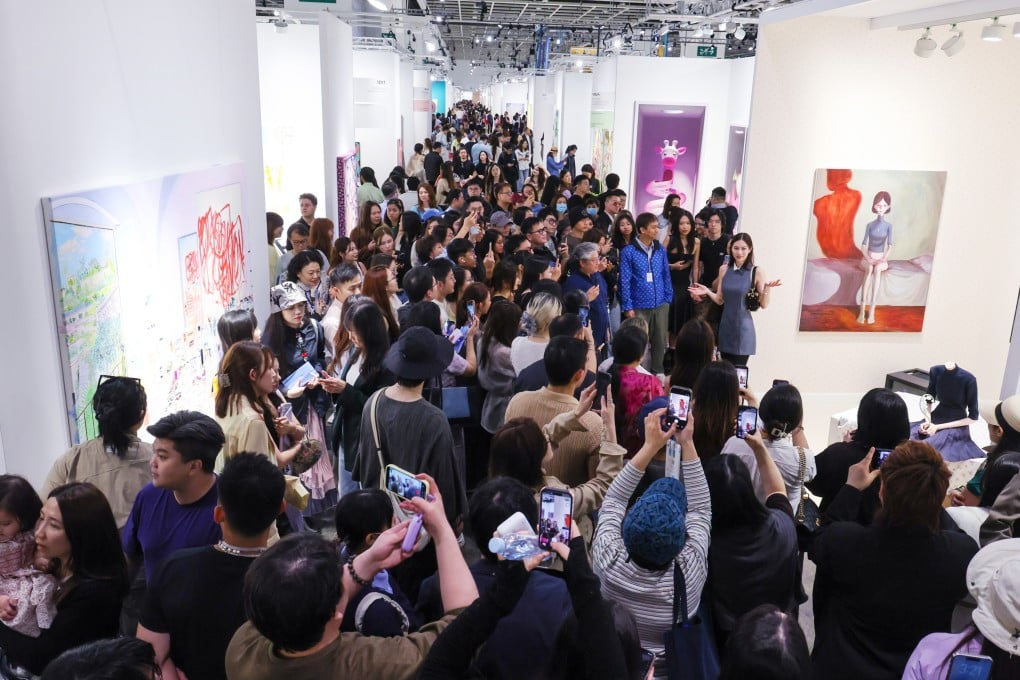 Crowds of visitors at Art Basel Hong Kong in late March. Photo: Dickson Lee
