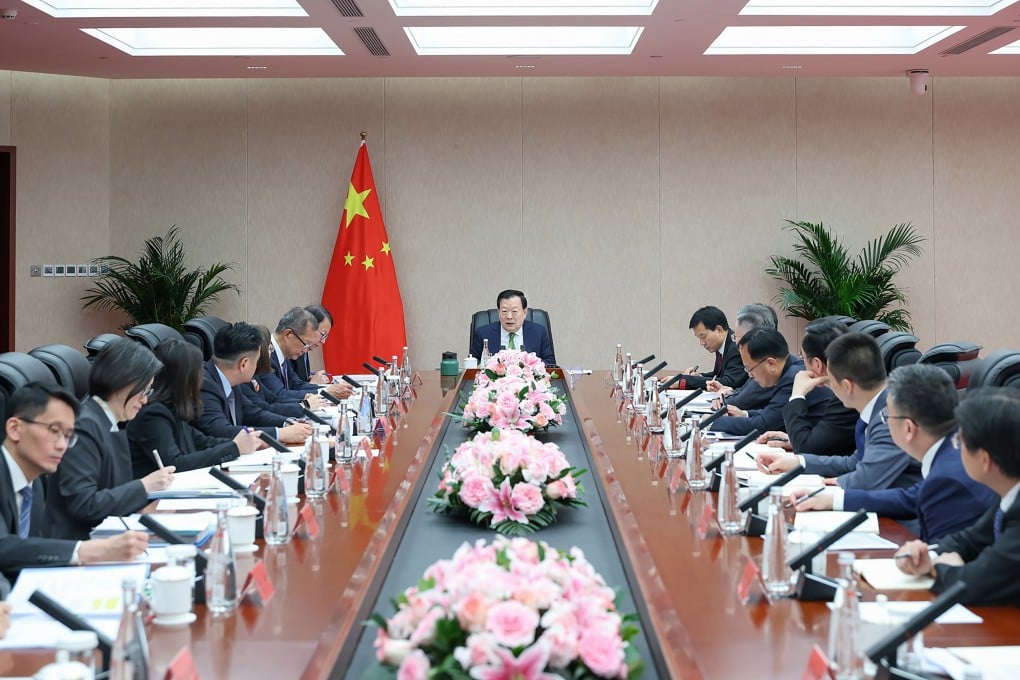 HKMAO director Xia Baolong holds talks with Chief Secretary Eric Chan, Financial Secretary Paul Chan, Secretary for Constitutional and Mainland Affairs Janice Tse and other officials. Photo: Handout